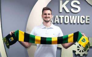 Jakub Lewandowski pilkarzem GKS u Katowice