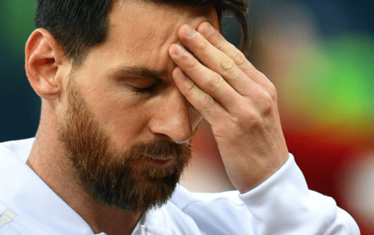 Zmartwiony messi gdzie znajdzie klub po Barcelonie