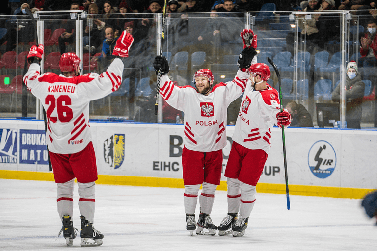 EIHC Christmas Cup 2021 Polska pokonala Ukraine i zajela drugie miejsce w turnieju