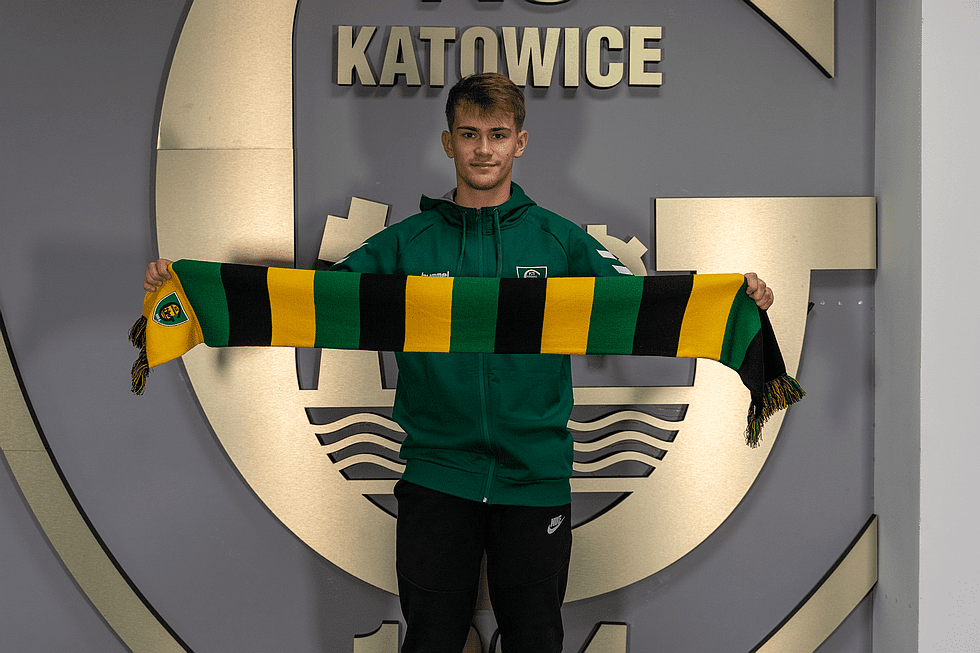 Jakub Karbownik pilkarzem GKS Katowice