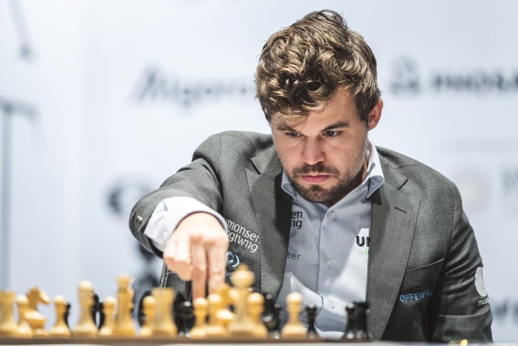 Magnus Carlsen fot.FIDE