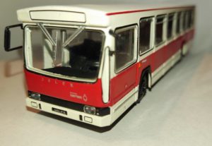 Autobus Jelcz Berliet PR 100. Model w skali 1:72