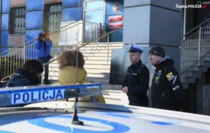 Droga to nie odcinek specjalny. Jaroslaw Szeja w spocie profilaktyczny slaskiej policji
