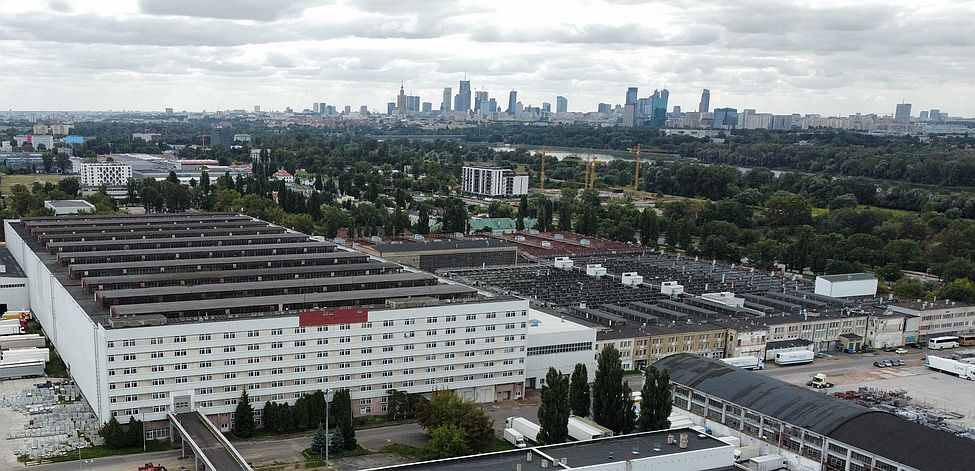 Inwestycja OKAM na terenie dawnej fabryki samochodow przy ulicy Jagiellonskiej w Warszawie. fot. Walter Herz