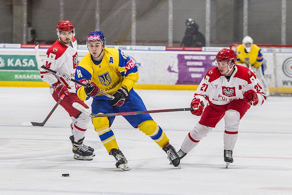 Polska – Ukraina 4 1 z 18 grudnia 2021 roku z turnieju EIHC Christmas Cup ktory odbyl sie na lodowisku w Bytomiu