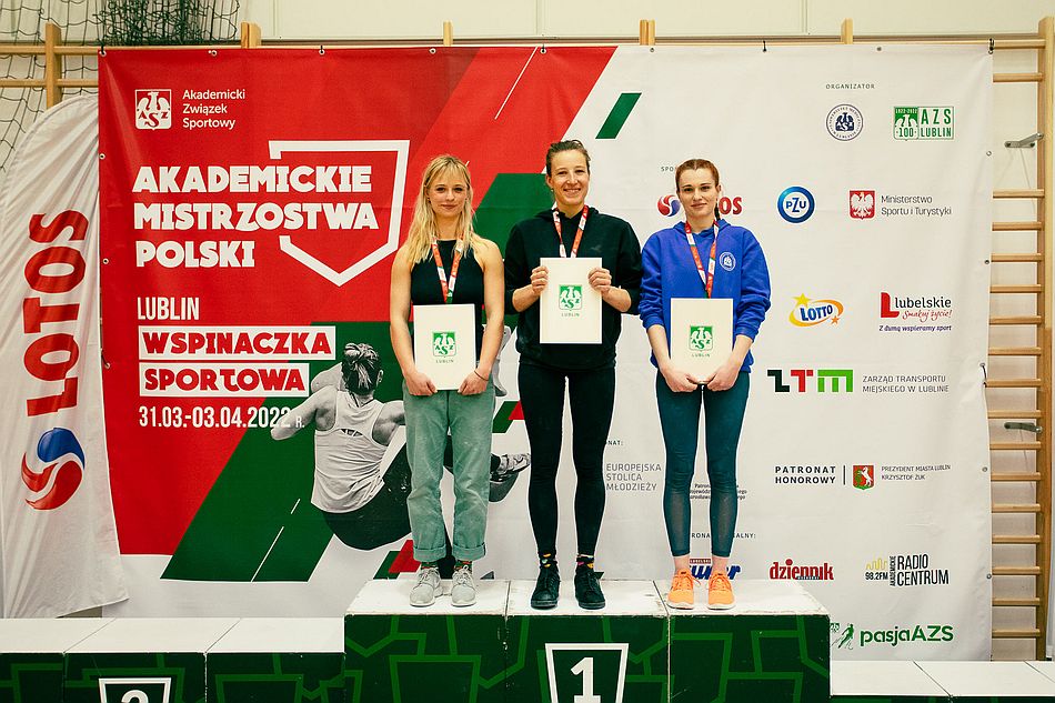 Akademickie Mistrzostwa Polski we wspinaczce sportowej kobiet fot Bartosz Wójtowicz