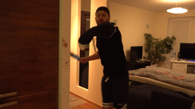 Ferrari opowiada wardedze o napadzie