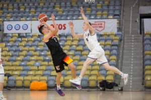 AMW w Gdyni i Politechnika Opolska najlepsza w finalach AMP w koszykowce 2022