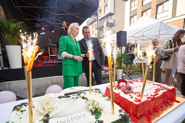 INSPIRE KATOWICE REALIZACJA BUDYNKOW A ORAZ B ZAKONCZONA 2022