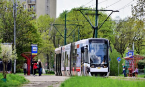 Tramwaj na torowisku ul Wiśniowa - Bracka w Katowicach fot. tram-silesia