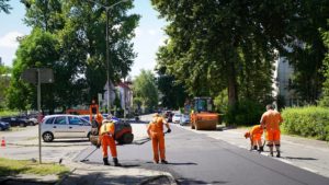 Miejskiego Zarzadu Ulic i Mostow w Katowicach na temat kolejnych remontow drog