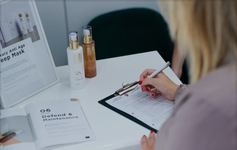 4 produkty do wlosow ktore powinny sie znalezc w wakacyjnej kosmetyczce