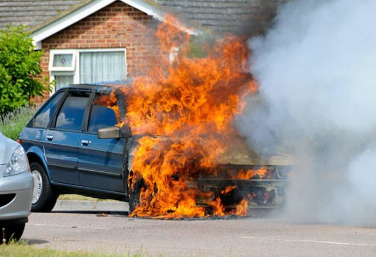 6 najczestszych przyczyn pozarow samochodow