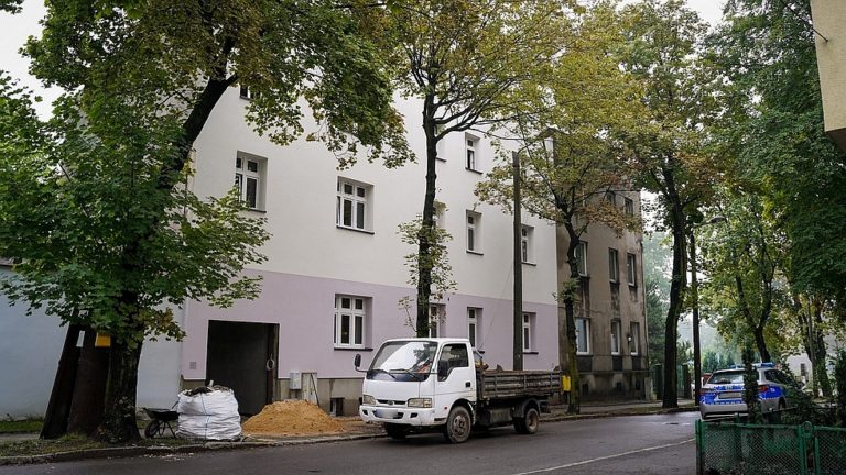 Kompleksowa modernizacja energetyczna budynku przy ul. Policyjnej 10 Fot. KAW