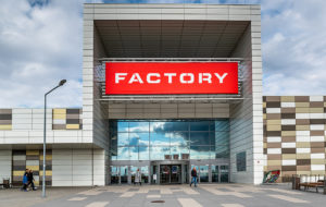 FACTORY Gliwice outlet Jungle Night