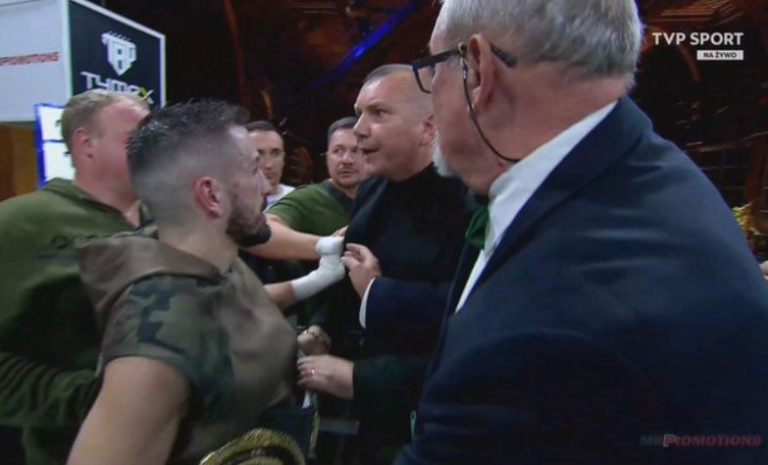 MB Boxing Night 14 Grabowski wyrwal pas IBO Artjomsowi Ramlavsowi