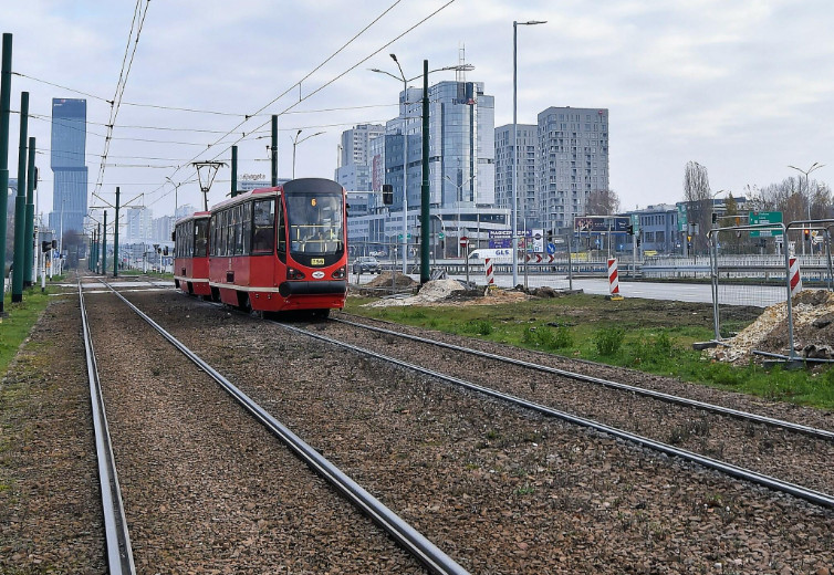 Kolejne etapy prac torowych w Chorzowie i Katowicach – duze zmiany w ruchu tramwajow