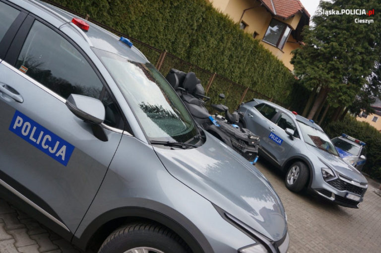 Nowe radiowozy dla policjantow z Wisly i Istebnej