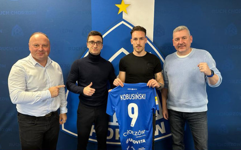 Szymon Kobusinski wypozyczony z Zaglebia Lubin do Ruchu Chorzow 2023