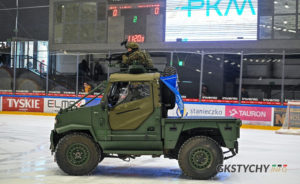 Specjalna misja wojska na lodowisku w Tychach przed finalowymi meczami z GieKSa
