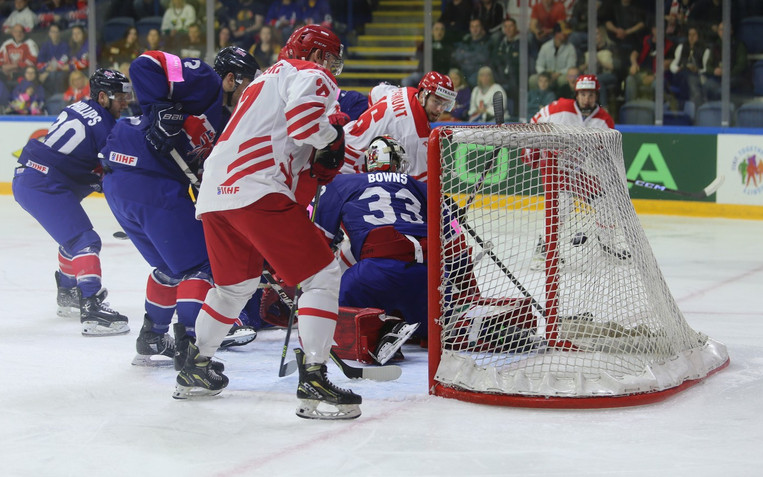 Kapitalny mecz hokejowej reprezentacji Polski z Wielka Brytania w Mistrzostwach Swiata Dywizji IA