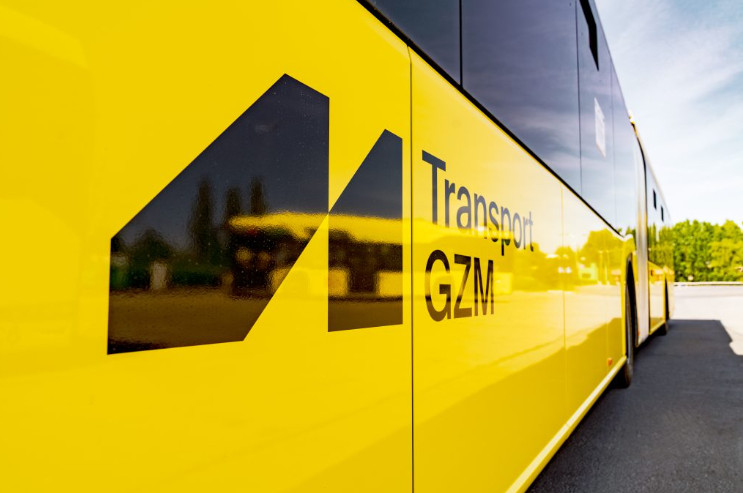 Logo Pierwsze z 32 autobusów elektrycznych trafiły do Metropolii. Nowoczesne, ekologiczne i wygodne