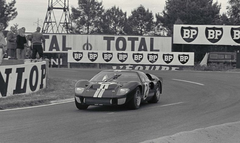 24 Hours of LeMans, LeMans, France, 1966. Bruce McLaren fot. Ford