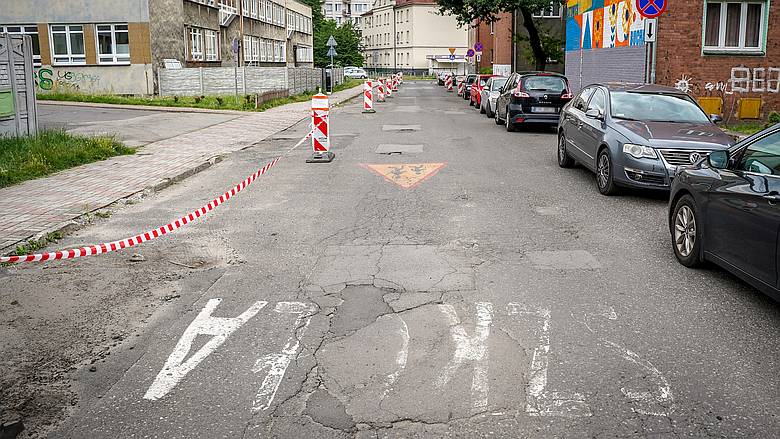 Remont chodnika i nawierzchni jezdni na ul. Ordona w Katowicach fot. 2