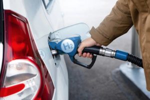 mat. pras. Branża automotive szuka oszczędności H2