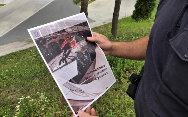 Bezpieczny Sk8park i Pumptrack z mikolowską Policją