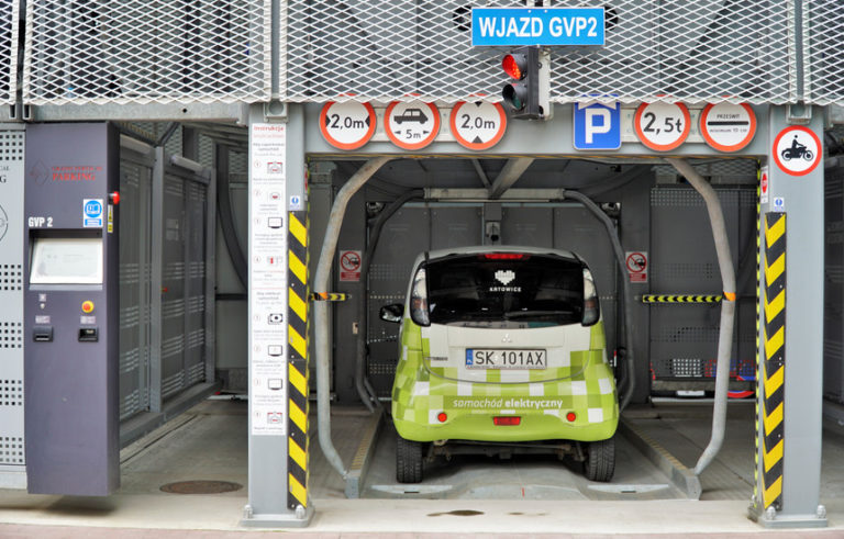 Nowa era parkowania Katowice testują pierwszy automatyczny parking w Polsce