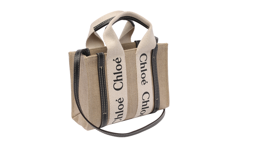 Stylowy dodatek w postaci markowej torebki Chloe