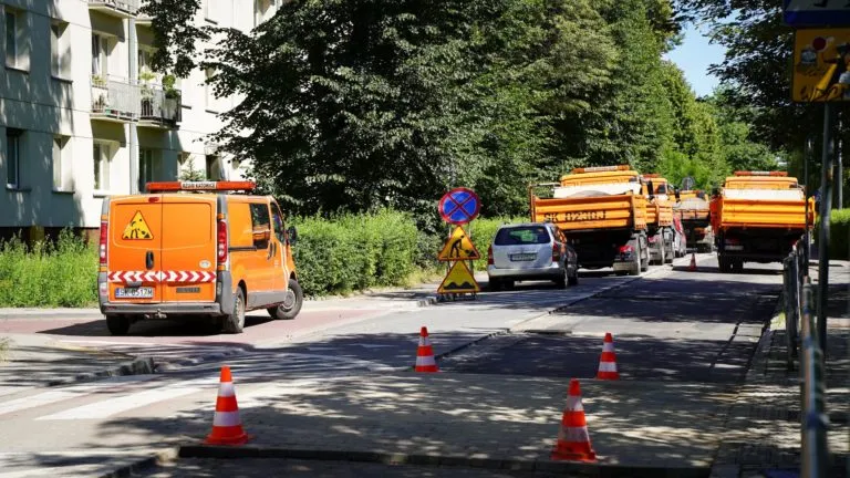 Miejskiego Zarzadu Ulic i Mostow w Katowicach na temat kolejnych remontow drog 2