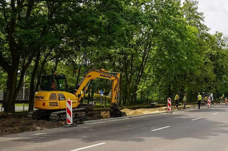 Trwa budowa odcinka liczącego 1,3 km w rejonie ulicy Hallera w Katowicach fot. KAW