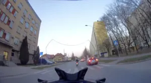 Motocyklowy Pirat Drogowy Zatrzymany Po Poscigu Rodem Z Filmow Sensacyjnych