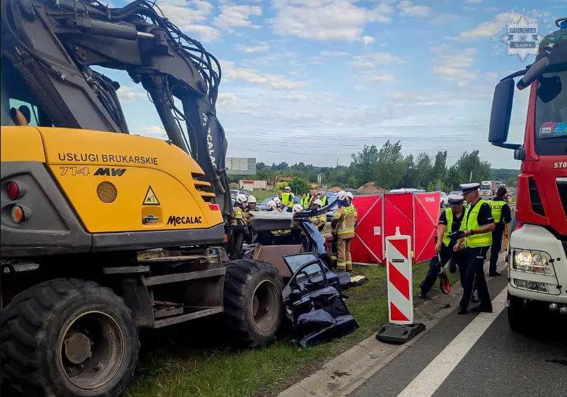 Tragiczny Wypadek Na A4 W Myslowicach. Jedna Ofiara Smiertelna Cztery Osoby W Szpitalach