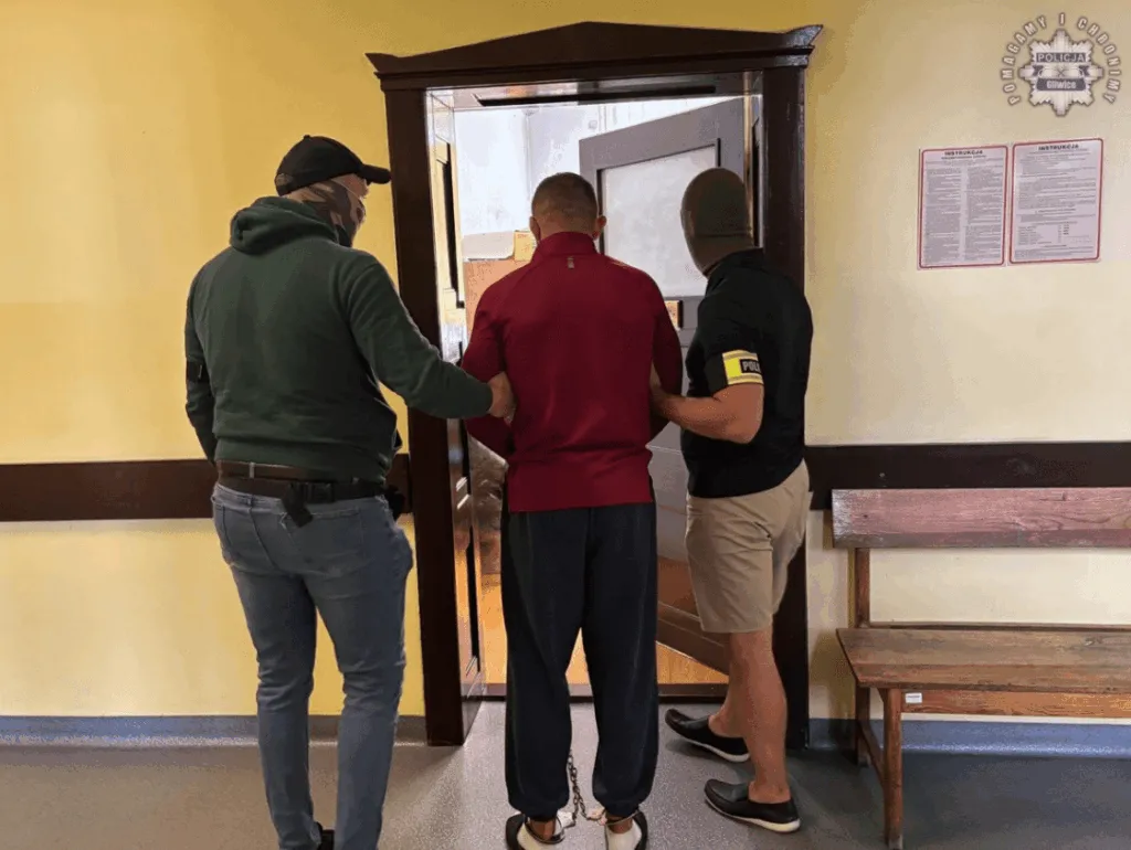 Kradli Podajac Sie Za Pracownik 2