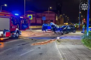 Powazny Wypadek W Katowicach. Pijany Kierowca Jechal Pod Prad Na Ulicy Bochenskiego