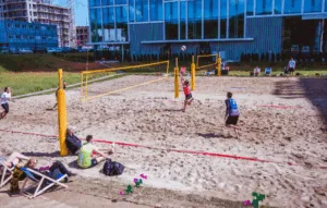 Siatkowka Plazowa W Centrum Biurowym 1