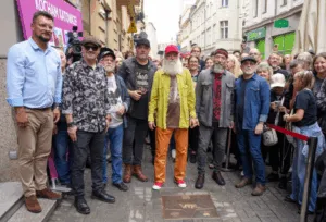 Lsniaca Gwazda Dzemu Na Ulicy Staromiejskiej W Katowicach Fot. K. Kalkowski