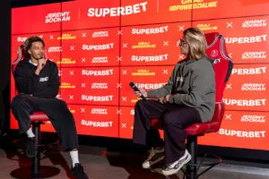 Sochan Mocny Nie Tylko Na Parkiecie – W Grze FIFA Tez Daje Rade Fot. Konrad Placzki