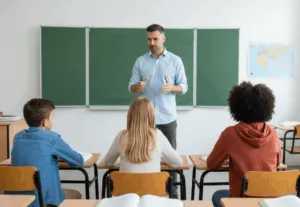 Szkola Lekcja Nauczyciel Trojka Uczniow