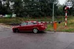 Policjant Z Katowic Zapobiegl Tragedii Na Przejezdzie Kolejowym
