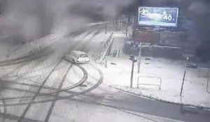 22 Latek Bez Uprawnien Uderzyl W Latarnie. Mial 15 Promila Alkoholu