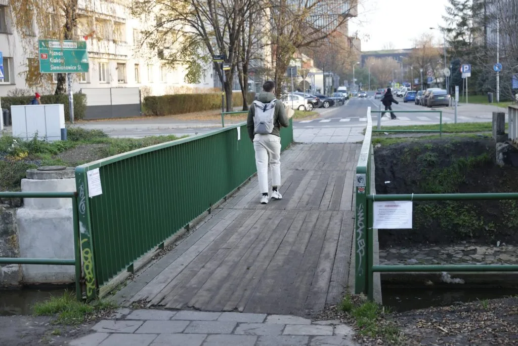 Kladka Dla Pieszych W Ciagu Ul. Moniuszki I Teatralnej W Katowicach 1