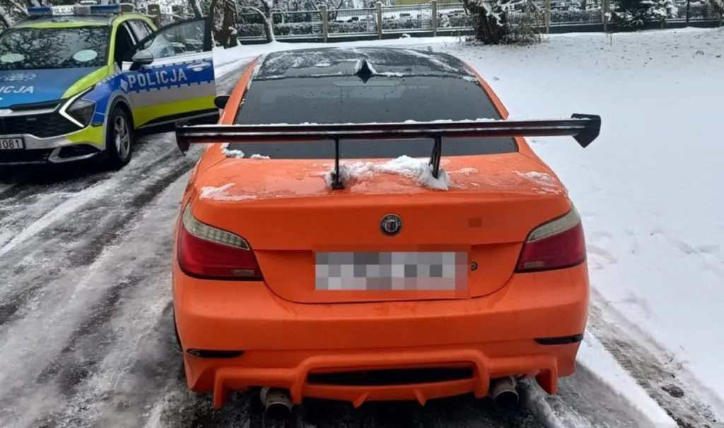 Kontrola Drogowa Za Spalona Zarowke Zakonczona Zatrzymaniem Miedzynarodowego Przestepcy