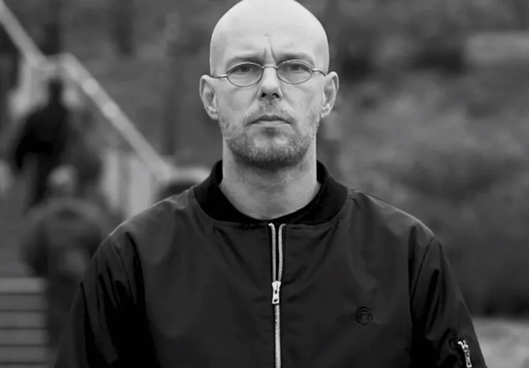 Pono Jeden Z Czlonkow ZIP Skladu