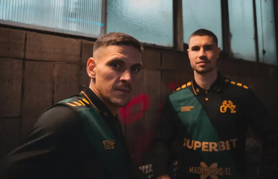 Gornik Zabrze Zaprezentowal Barborkowa Koszulke Przygotowana Na Mecz Z Lechia Gdansk 1