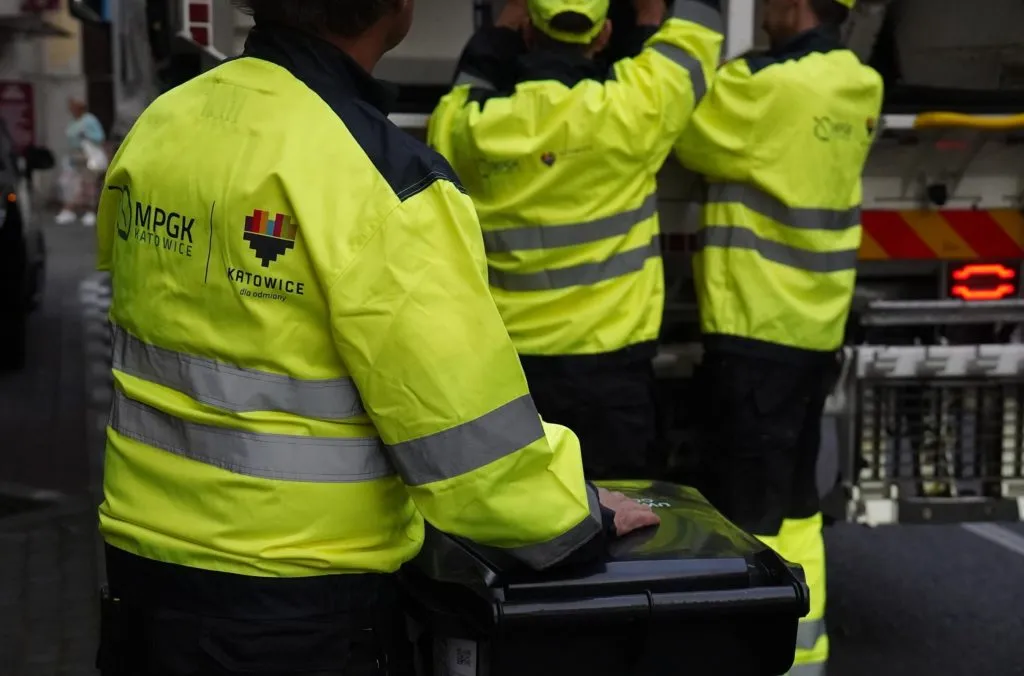 Swiateczny Czas Codzienne Obowiazki MPGK Informuje O Odbiorze Odpadow Zasadach Segregacji W Okresie Swiateczno Noworocznym. Fot. KAW