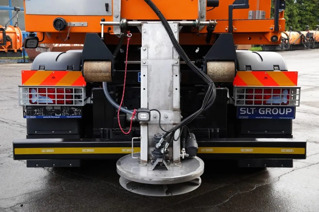 Zabudowa Zimowa Z Duzymi Zasobni